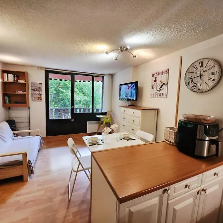 Cocon Lumineux Balcon Et Parking Apartment